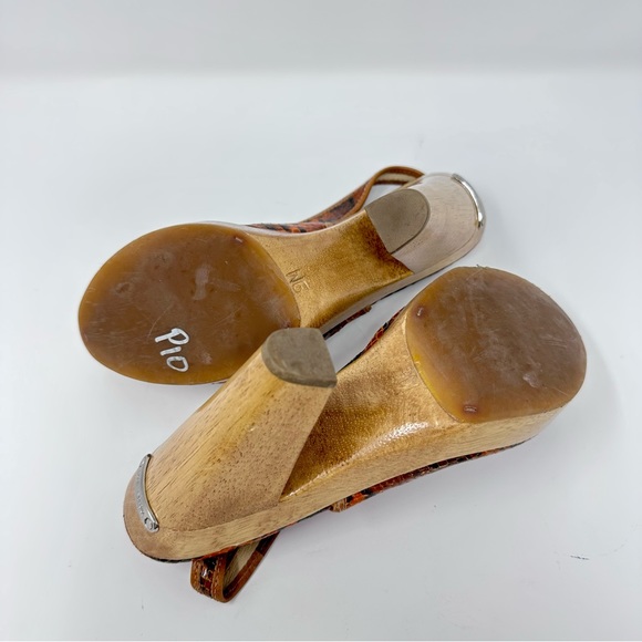 MICHAEL Michael Kors Orange Leather Snakeskin Wooden Heel Platform Sandals - Picture 6 of 7